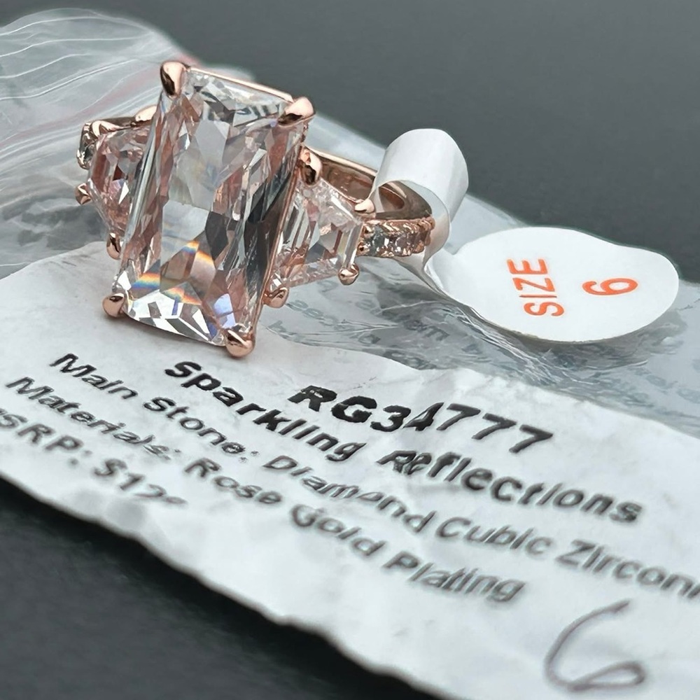 Sparkling Reflections Rose Gold Ring with Clear Stones